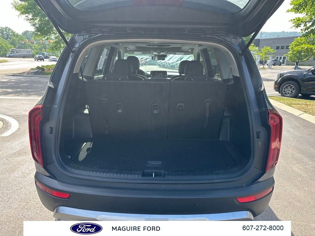 Used 2021 Gray Kia S image 12