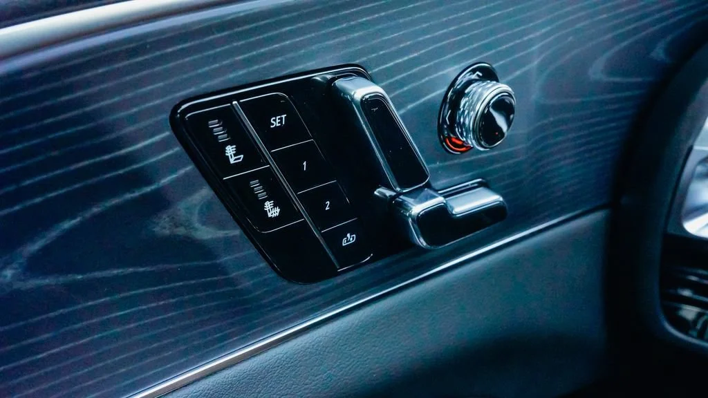 2026 Cadillac LYRIQ Sport - Photo 15