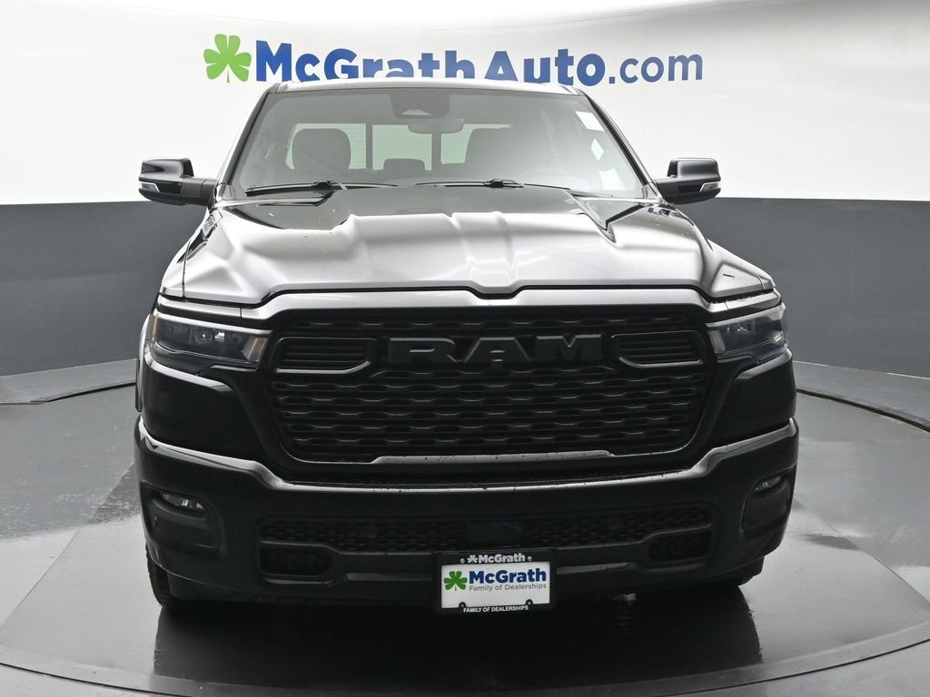 New 2026 Diamond Black Crystal Pearl-Coat Exterior Paint RAM Big Horn/Lone Star image 5