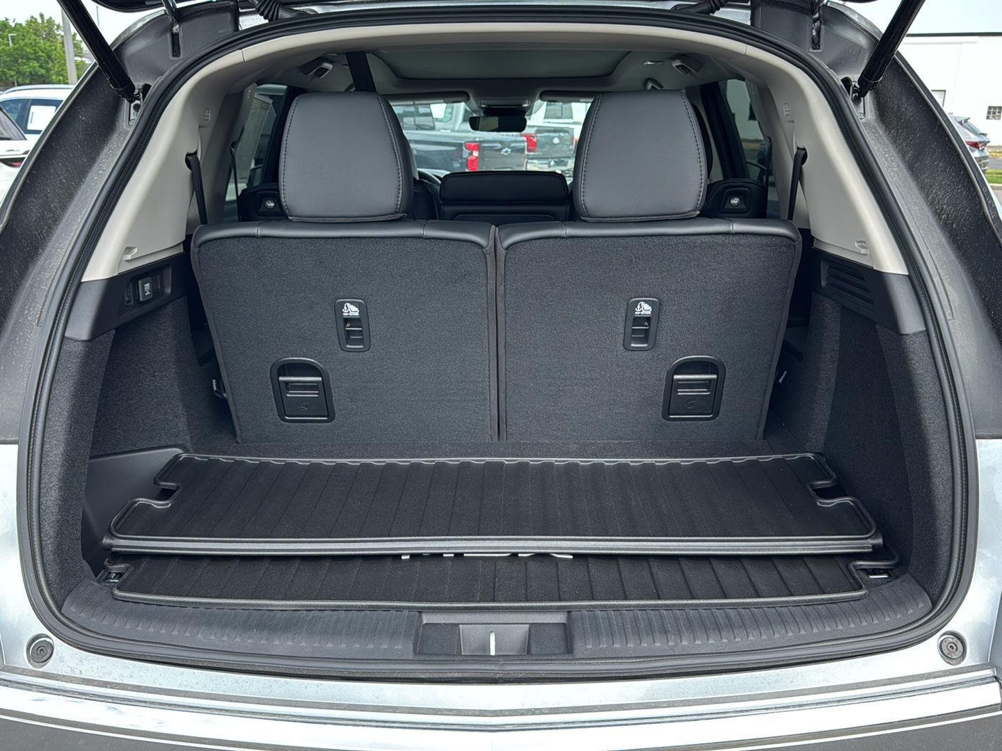 New 2026 Solar Silver Metallic Acura SH-AWD image 23