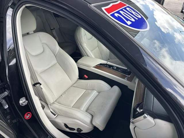 Used 2018 Black Volvo T6 Inscription image 27