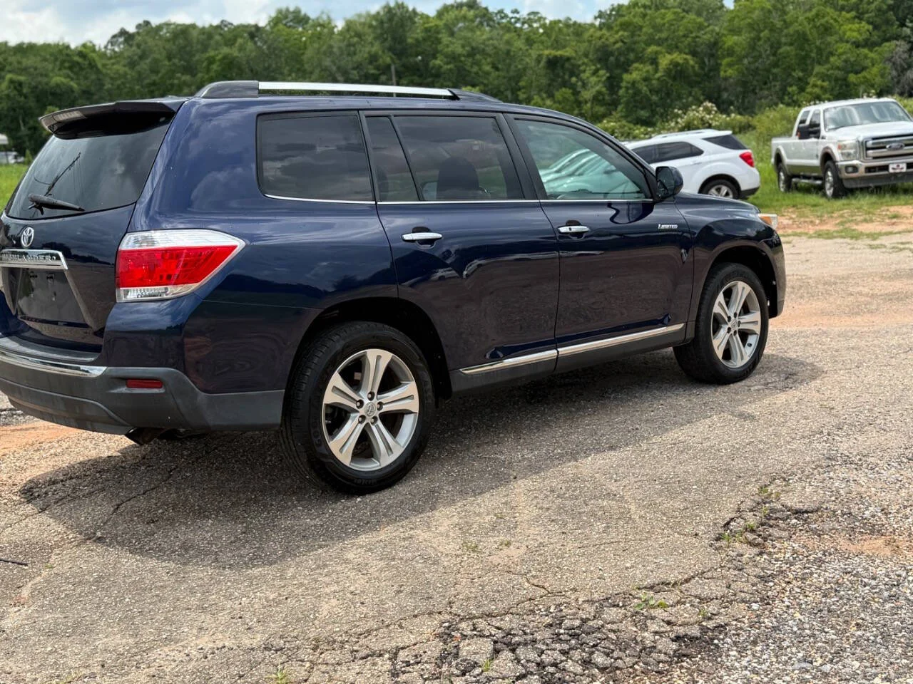 Used 2011 Blue Toyota Limited 4dr SUV image 5