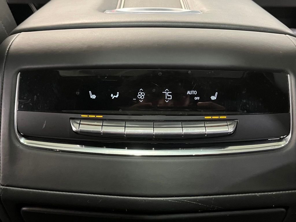 Used 2022 Crystal White Tricoat Cadillac Sport Platinum image 27