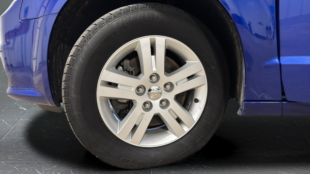 Used 2019 Indigo Blue Clearcoat Dodge  image 37