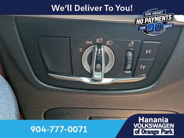 Used 2022 Gray BMW xDrive30i image 31