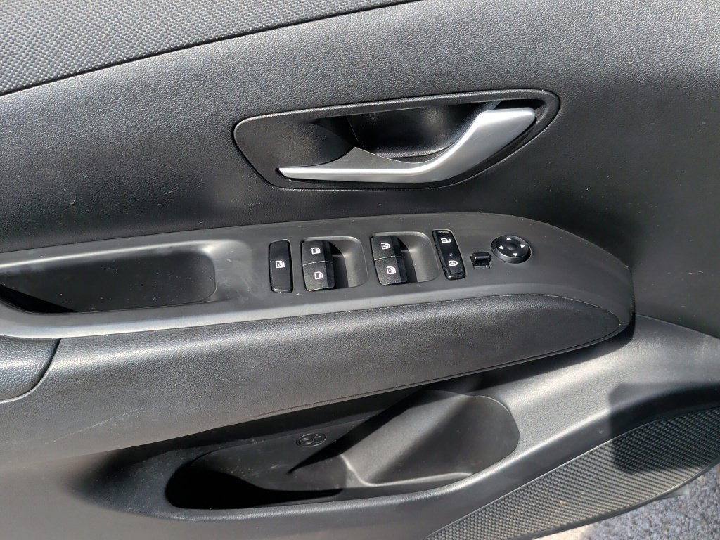 Used 2023 Blue Stone Hyundai SEL image 11