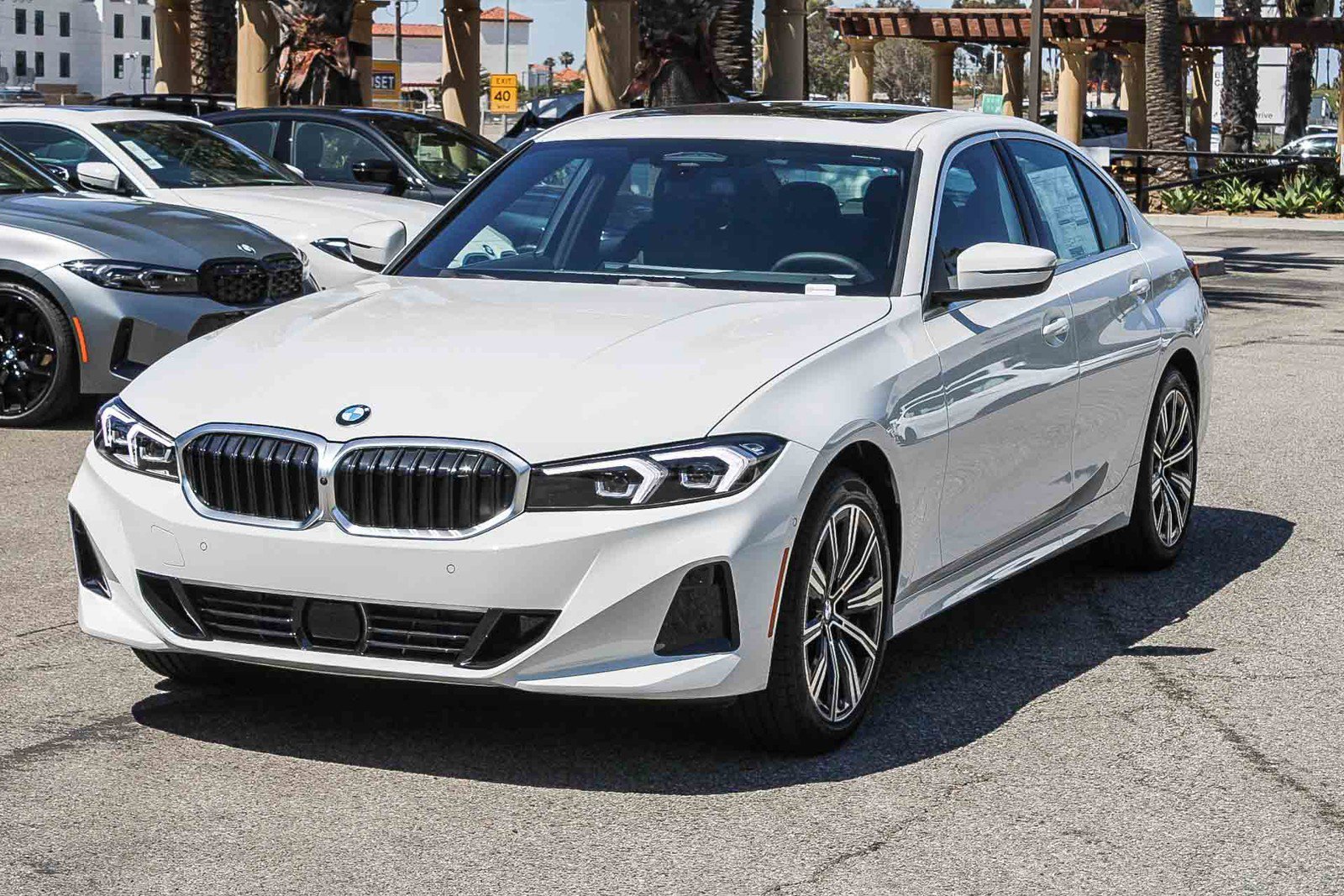 New 2026 Alpine White BMW 330i image 3
