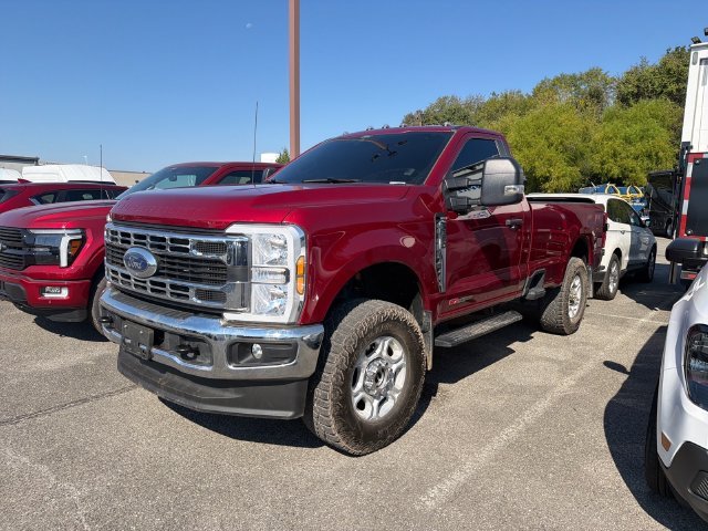 Used 2025 Ruby Red Metallic Ford XLT image 1
