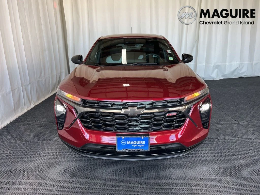 Used 2024 Red Chevrolet 1RS image 27