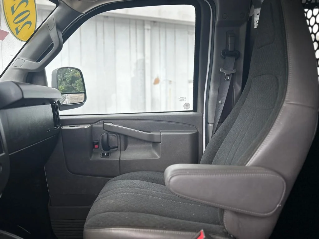 Used 2024 White Chevrolet Work Van image 8