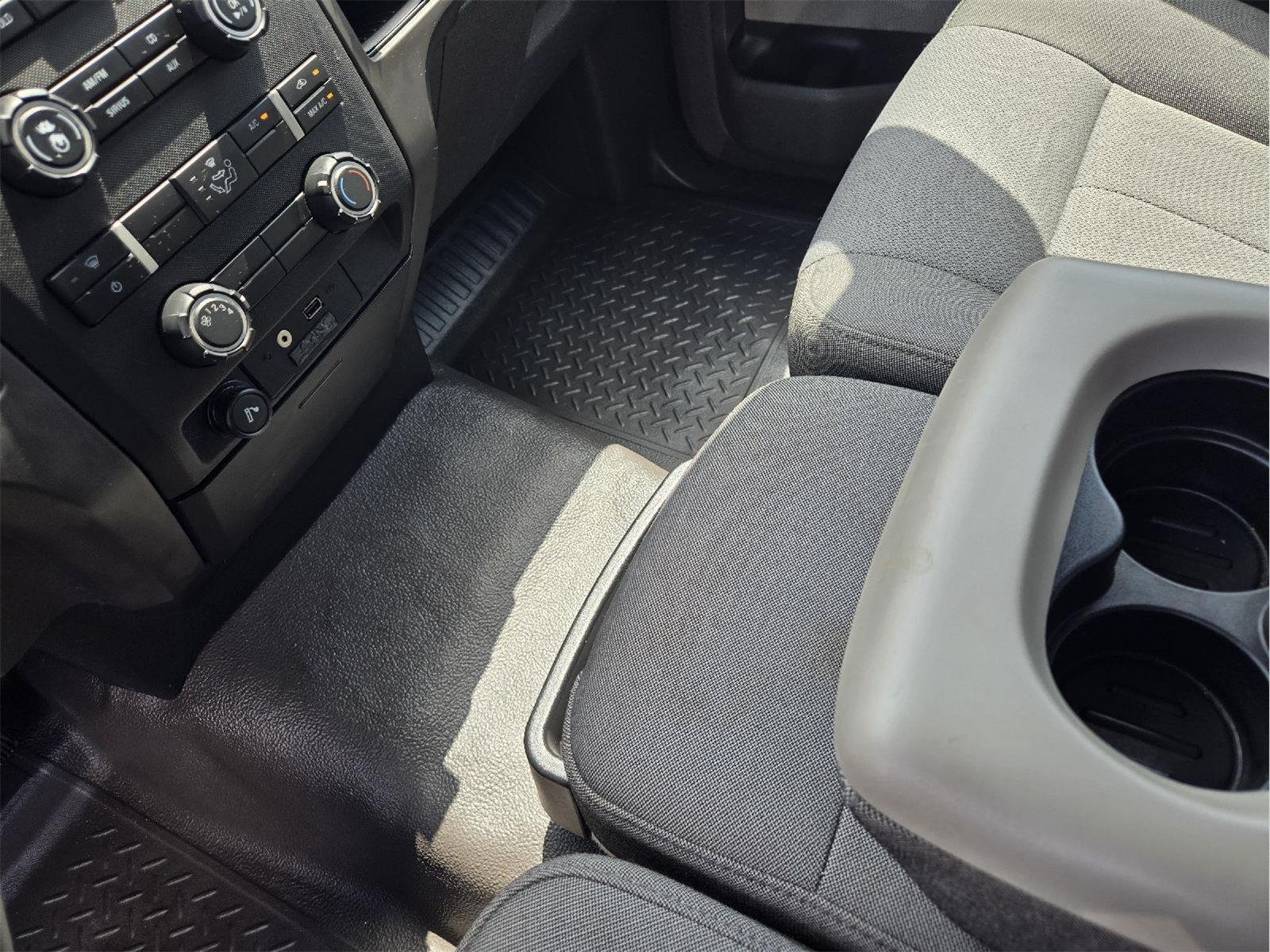 Used 2009  Ford XLT image 17