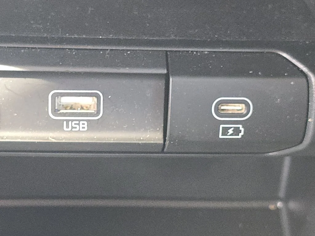 Used 2024 White Kia LX image 5