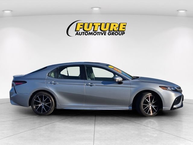 Used 2024 Silver Toyota SE image 3
