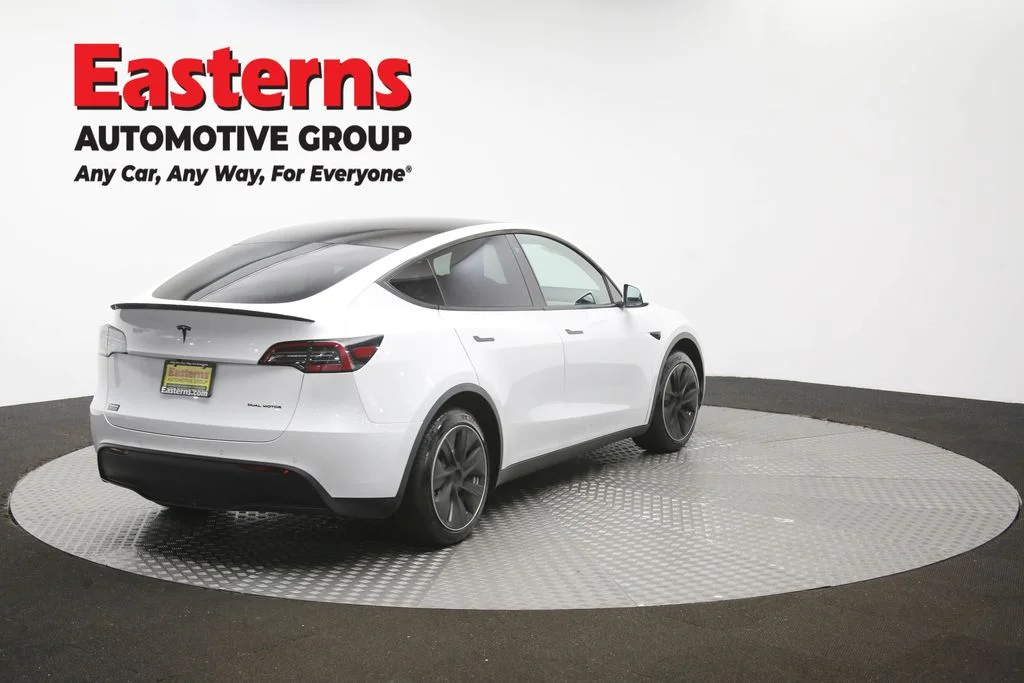 Used 2020 White Tesla Long Range image 35