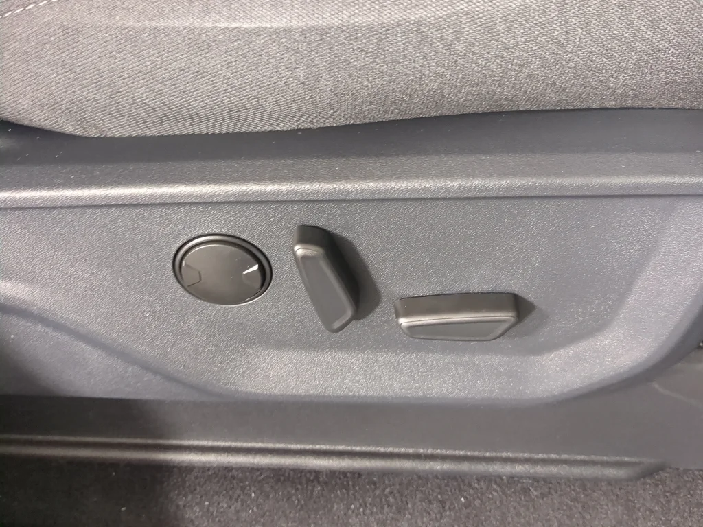 New 2026 AVALANCHE Ford XLT image 20