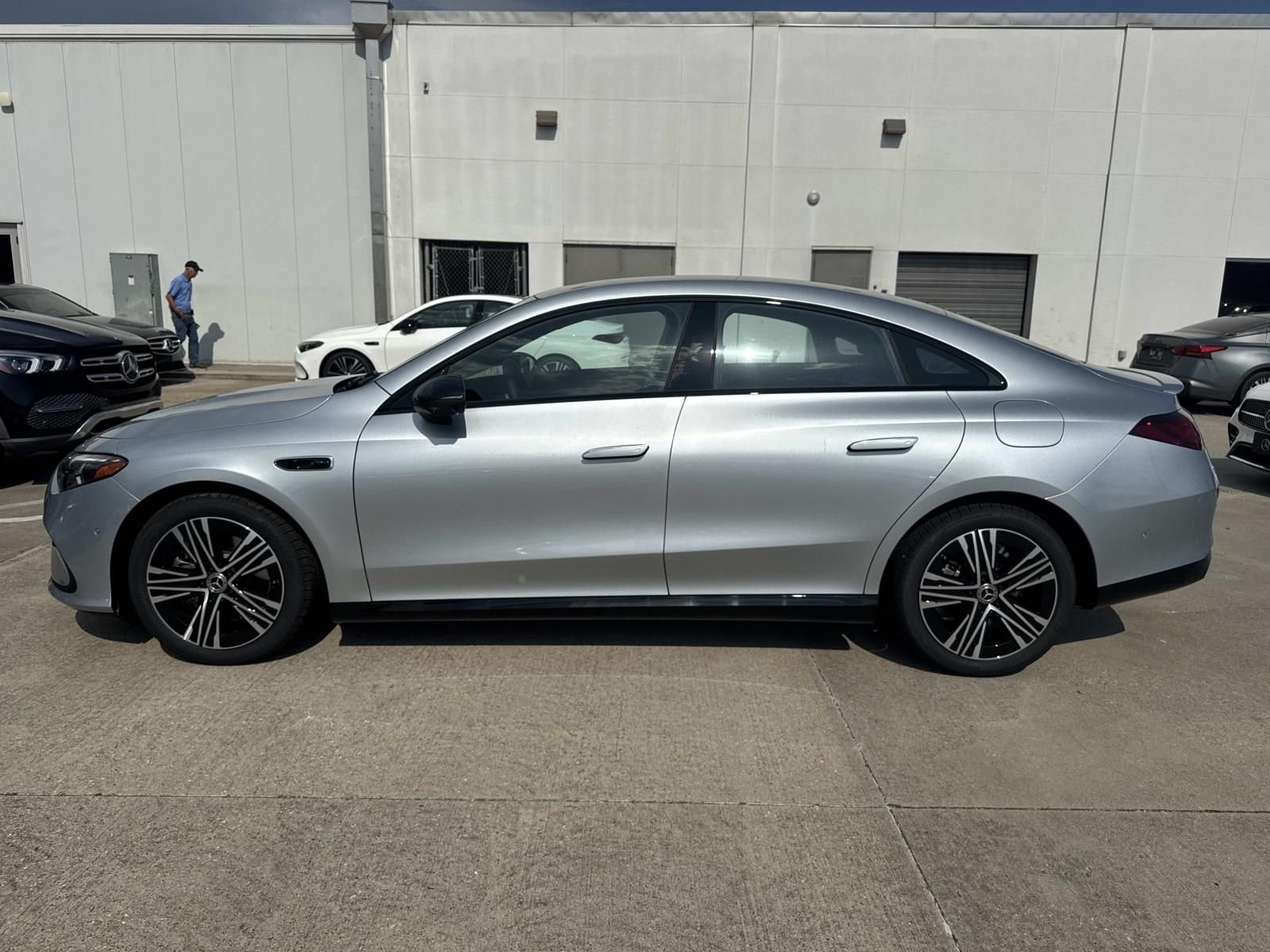 New 2027 Silver Mercedes-Benz CLA 220 image 7