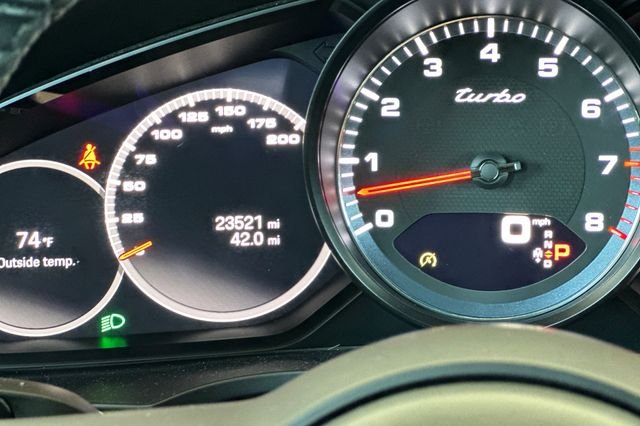 Used 2022  Porsche Turbo image 25