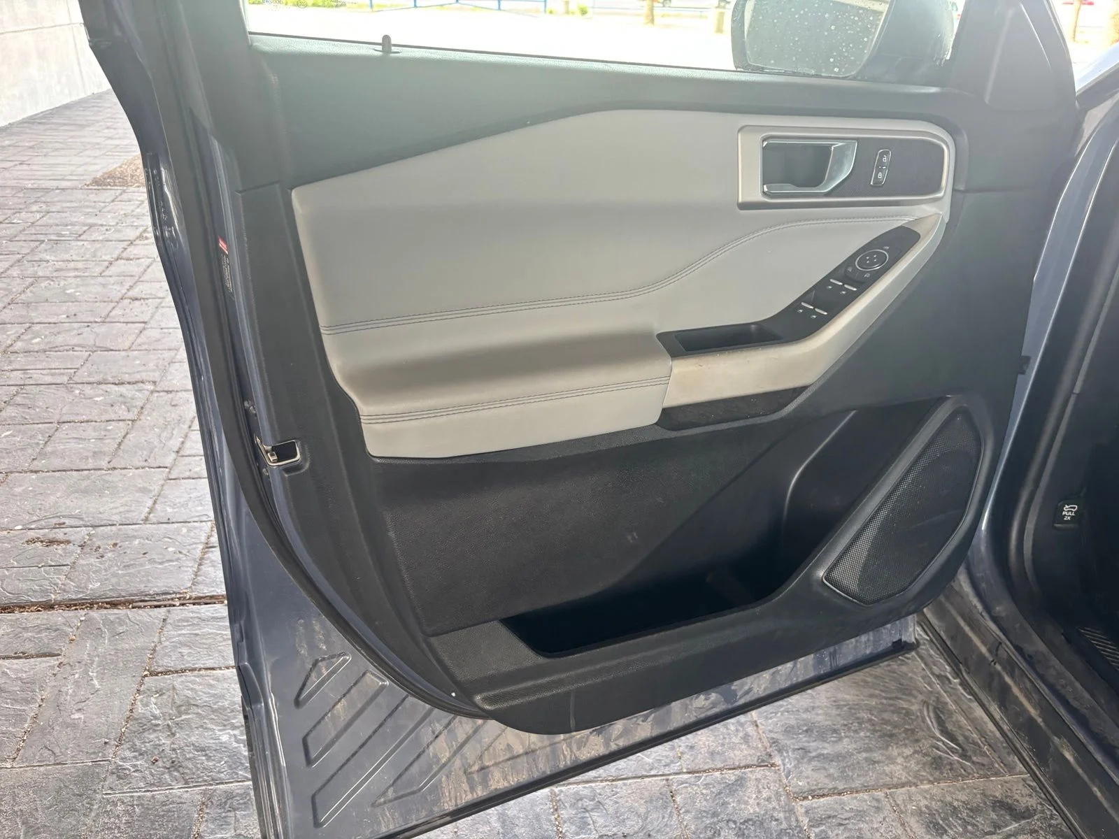 Used 2021 Blue Ford XLT image 9