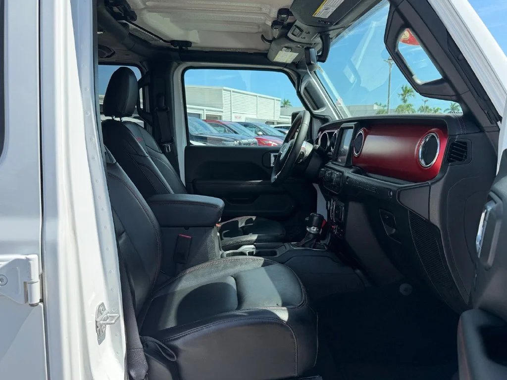 Used 2023 White Jeep Rubicon image 15