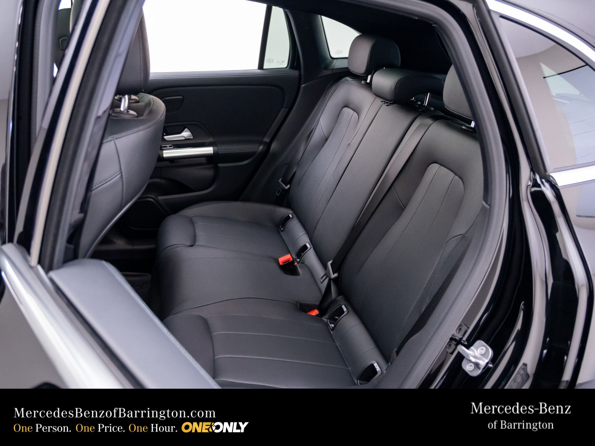New 2026 Night Black Mercedes-Benz GLA 250 image 19