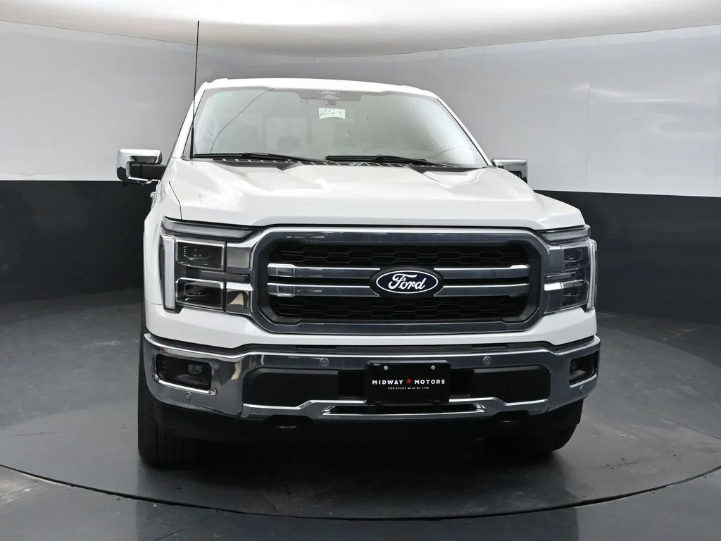 New 2025 White Ford Lariat image 6