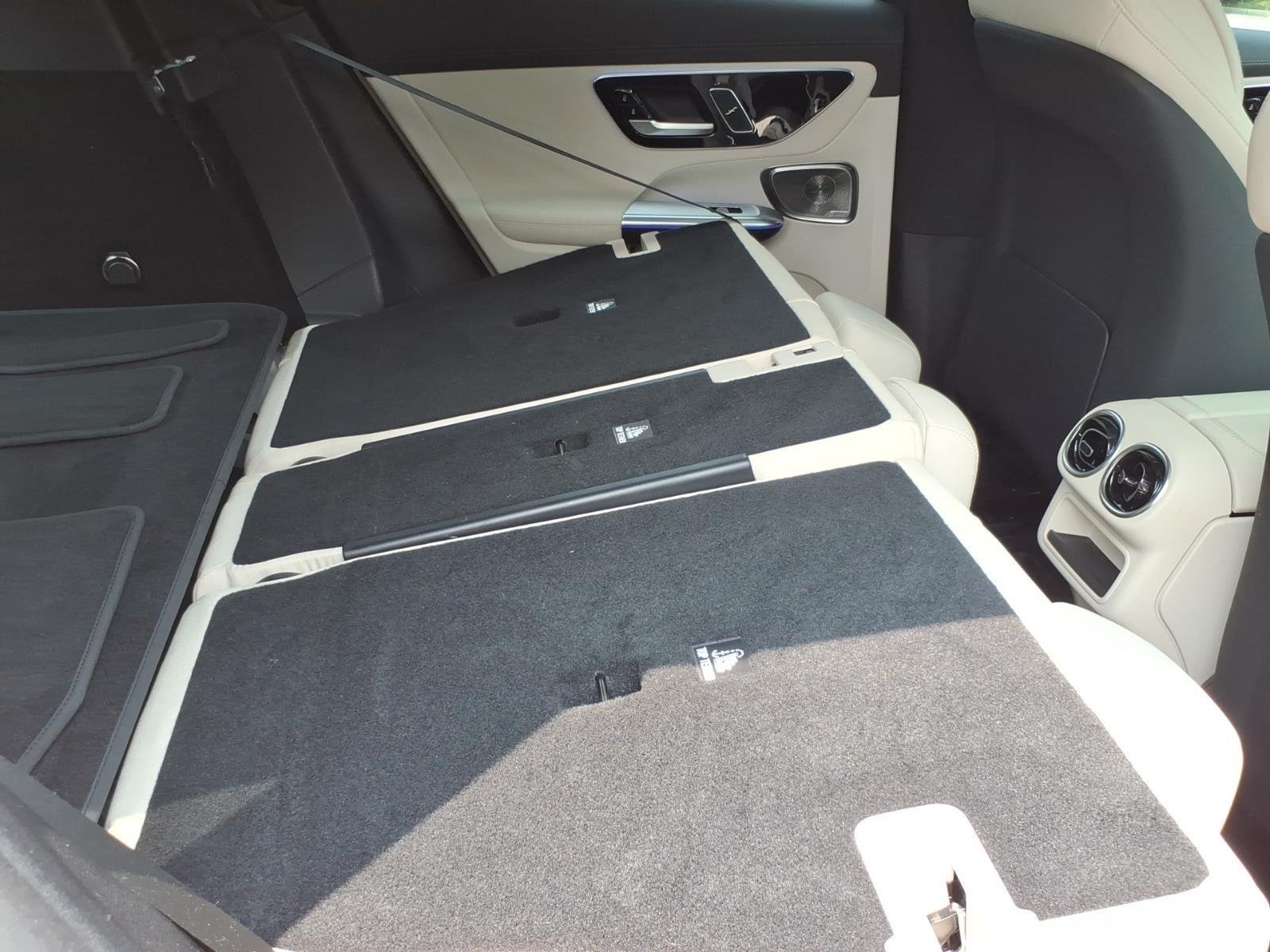 Used 2023 POLAR WHITE MERCEDES-BENZ  image 29