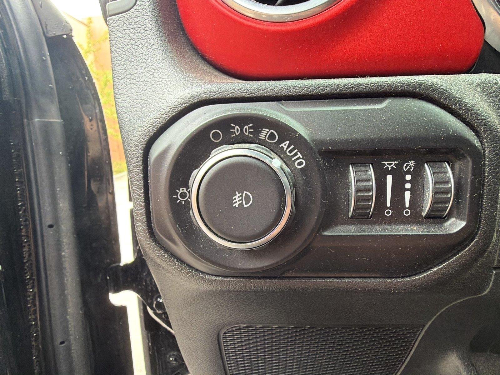 Used 2020 Black Clearcoat Jeep Rubicon image 13