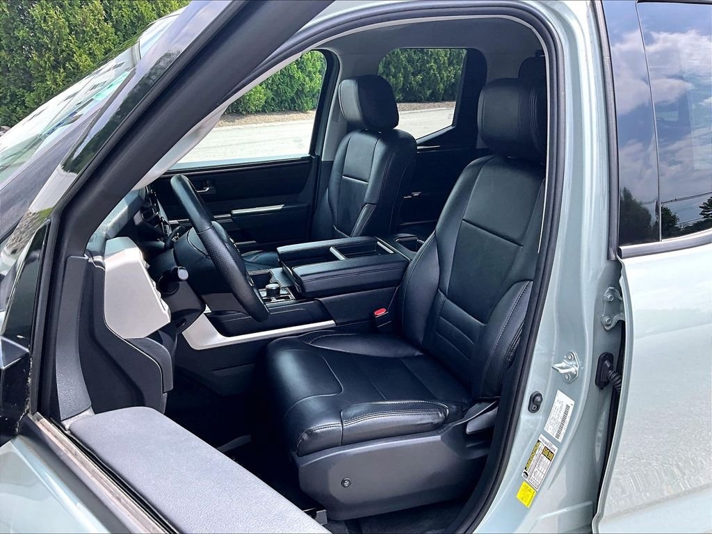 Used 2022 Green Toyota SR5 image 10