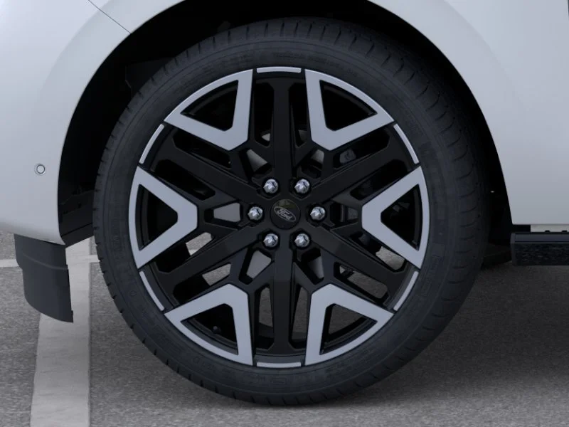 New 2026 Star White Metallic Tri-Coat Ford MAX Platinum® image 42
