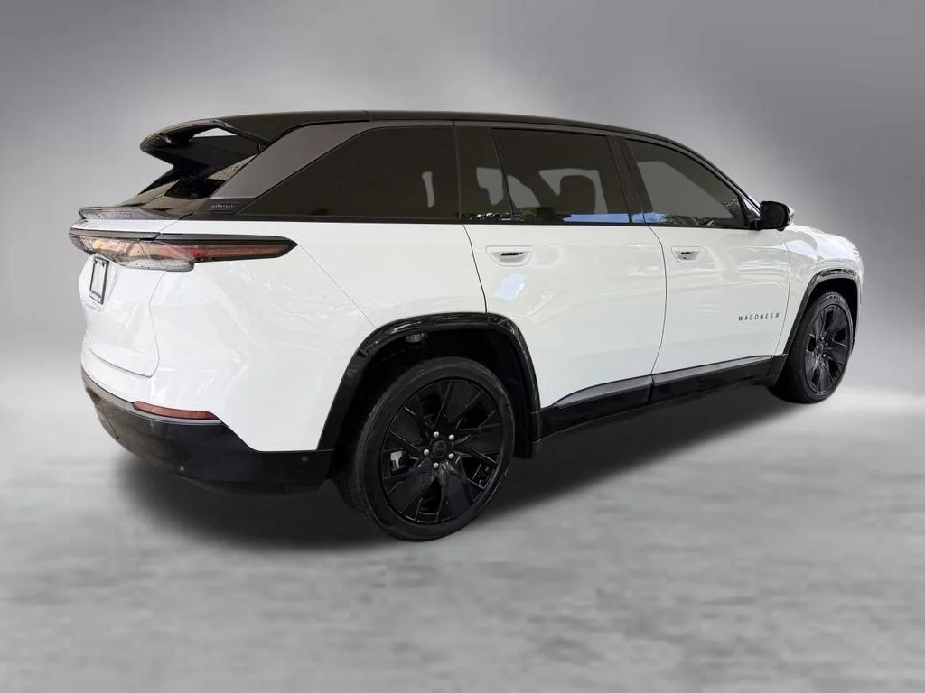 Used 2025 Jeep Wagoneer S Launch Edition with VIN 3C4RJNAK7ST563439 for sale in Davie, FL