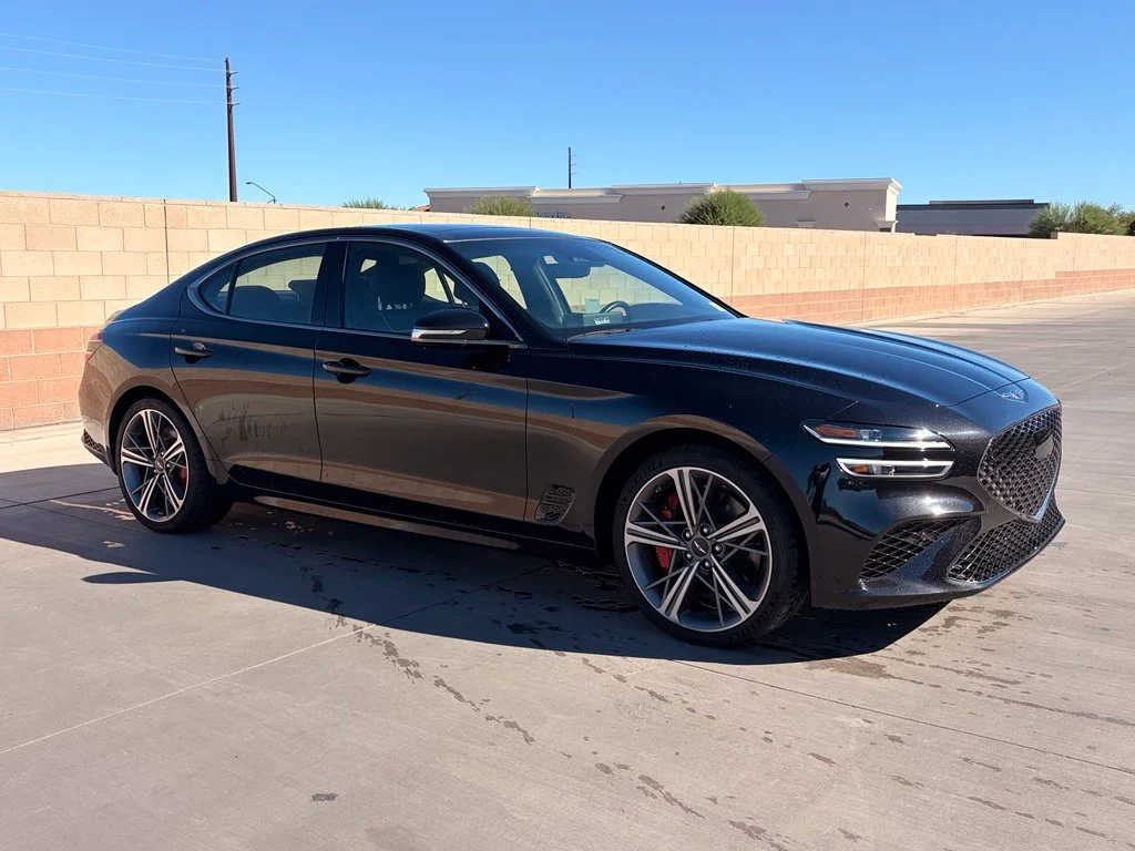 Used 2025 Black Genesis 3.3T Sport Advanced image 4