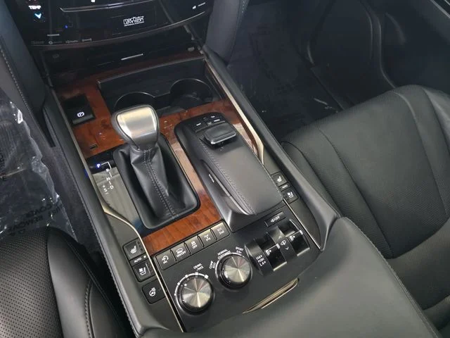 Used 2018 Onyx Black Lexus 570 image 27