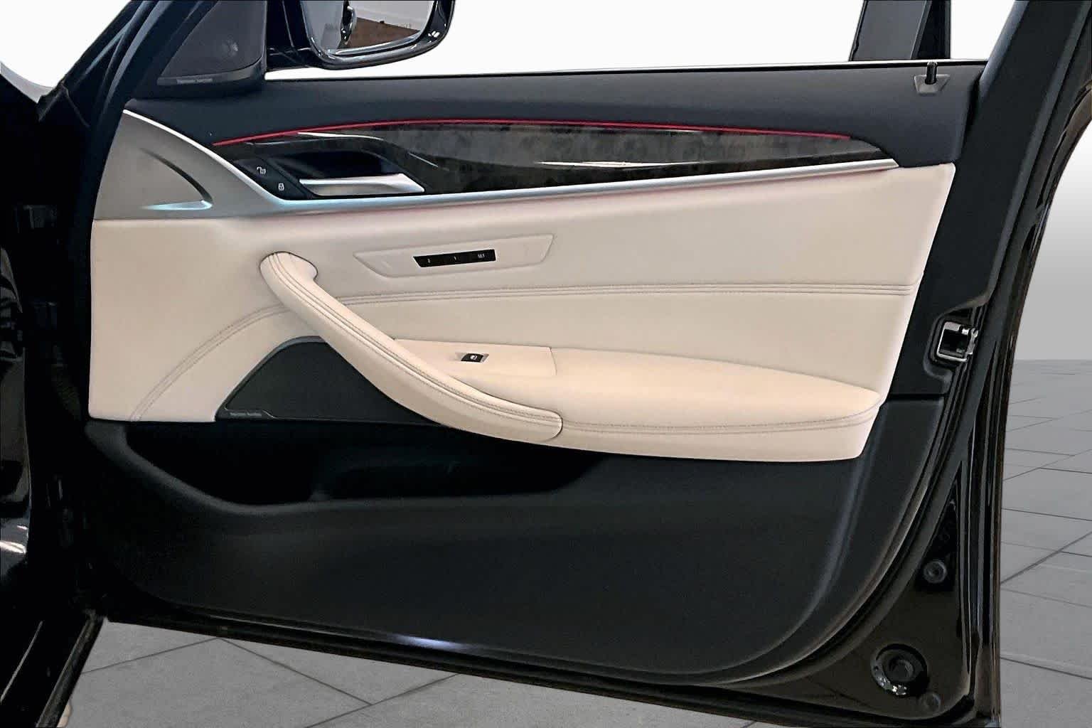 Used 2023 Black Sapphire Metallic BMW 530i image 21