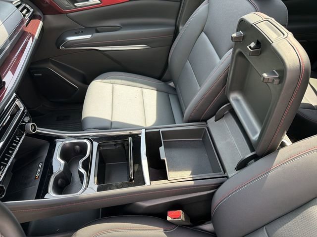 2026 Chevrolet Traverse Z71 - Photo 22