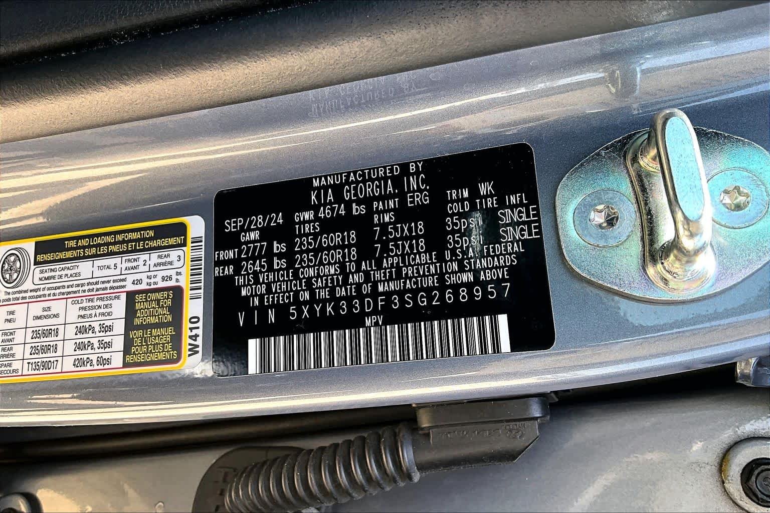 Used 2025 Everlasting Silver Kia EX image 34
