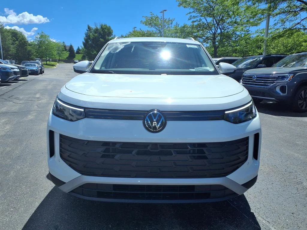 New 2026 Pure White Volkswagen 2.0T SE image 6
