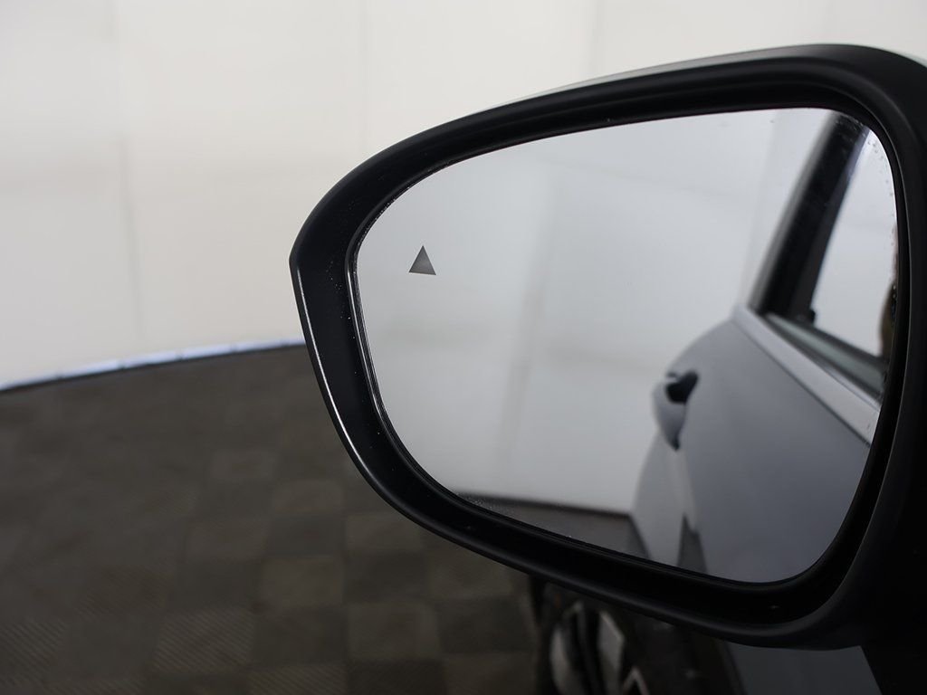 New 2026 Gray Mitsubishi SE image 37