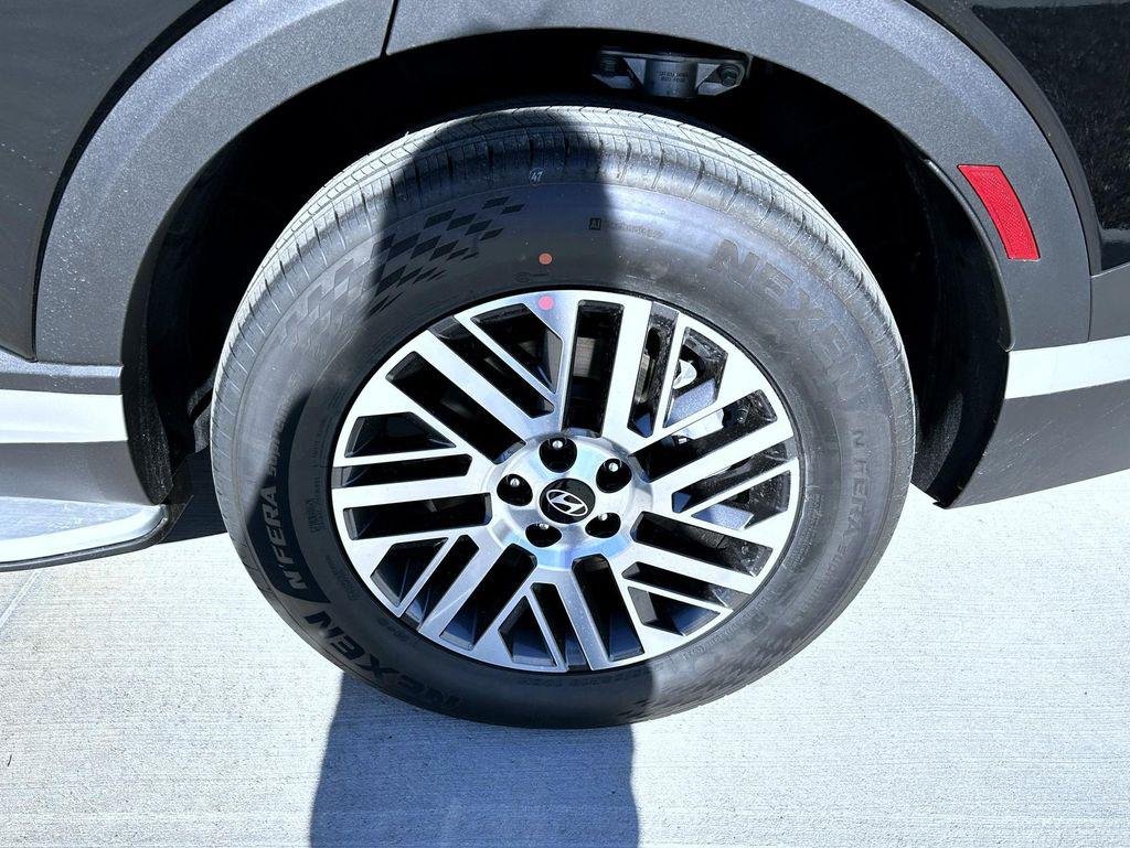 New 2026 Abyss Black Pearl Hyundai SEL Premium AWD image 23