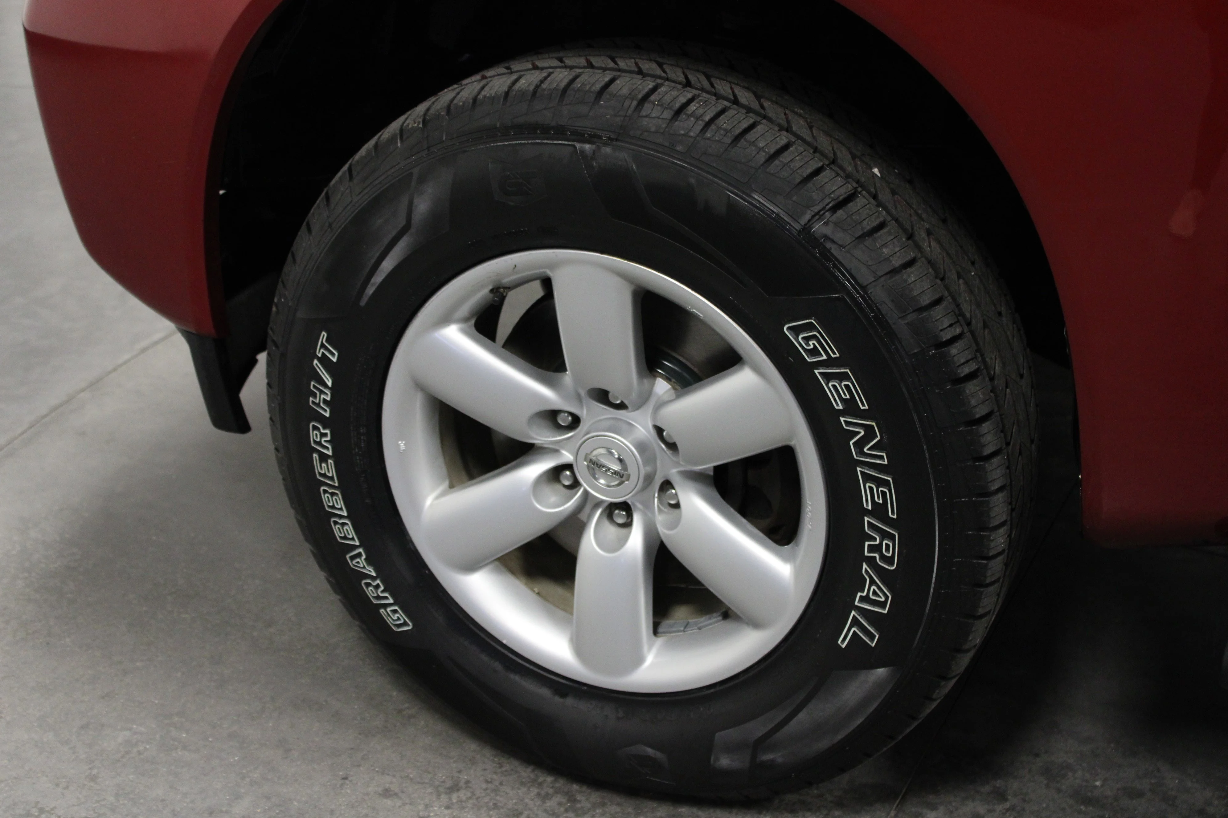 Used 2013 Cayenne Red Metallic Nissan SV image 10