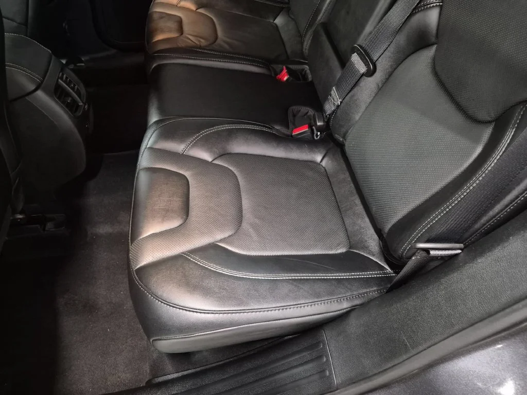 Used 2023 Gray Jeep Altitude image 24