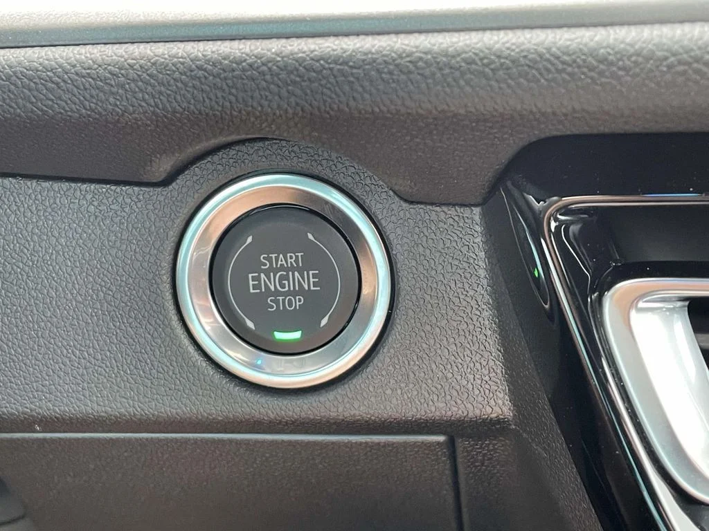 New 2026 Sterling Gray Metallic Chevrolet LT image 27