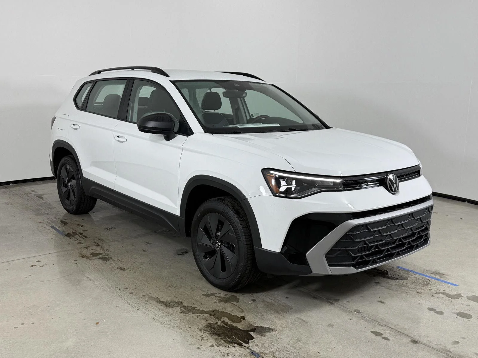 New 2027 Pure White Volkswagen S image 3