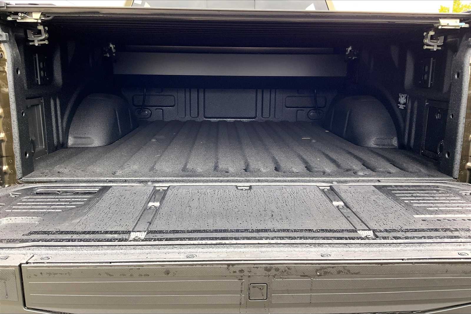 Used 2026 Shelter Green Ford Raptor image 34