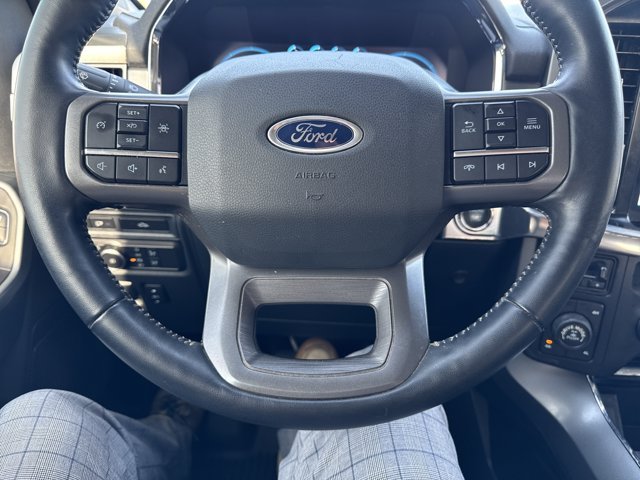 Used 2021  Ford Lariat image 24