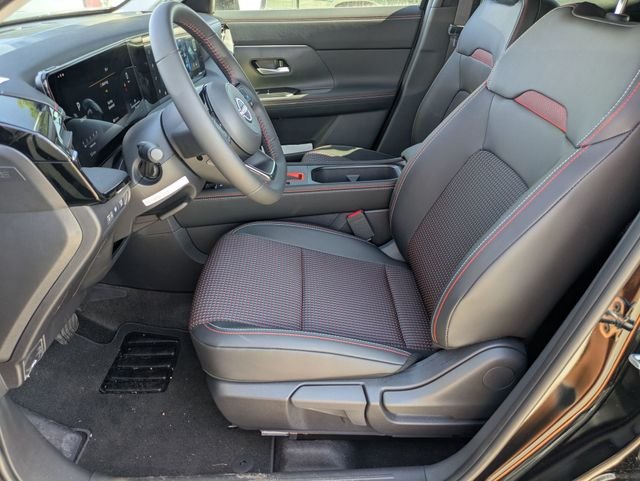 2026 Nissan KICKS SR - Photo 13
