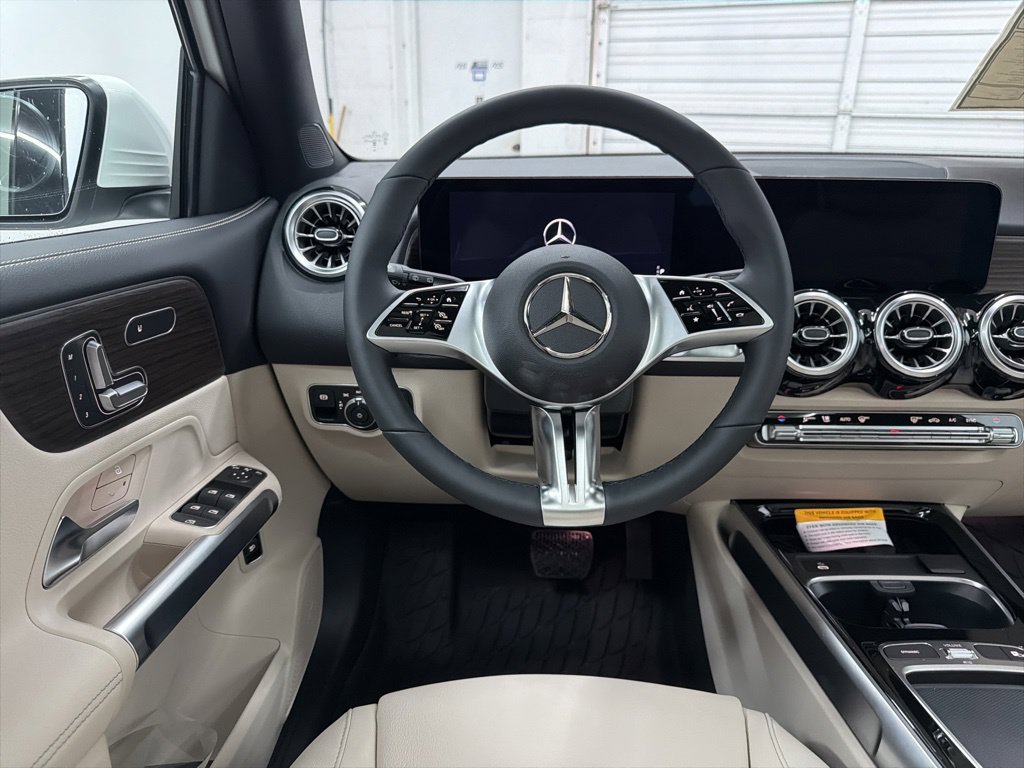 Used 2026 White Mercedes-Benz GLB 250 image 20