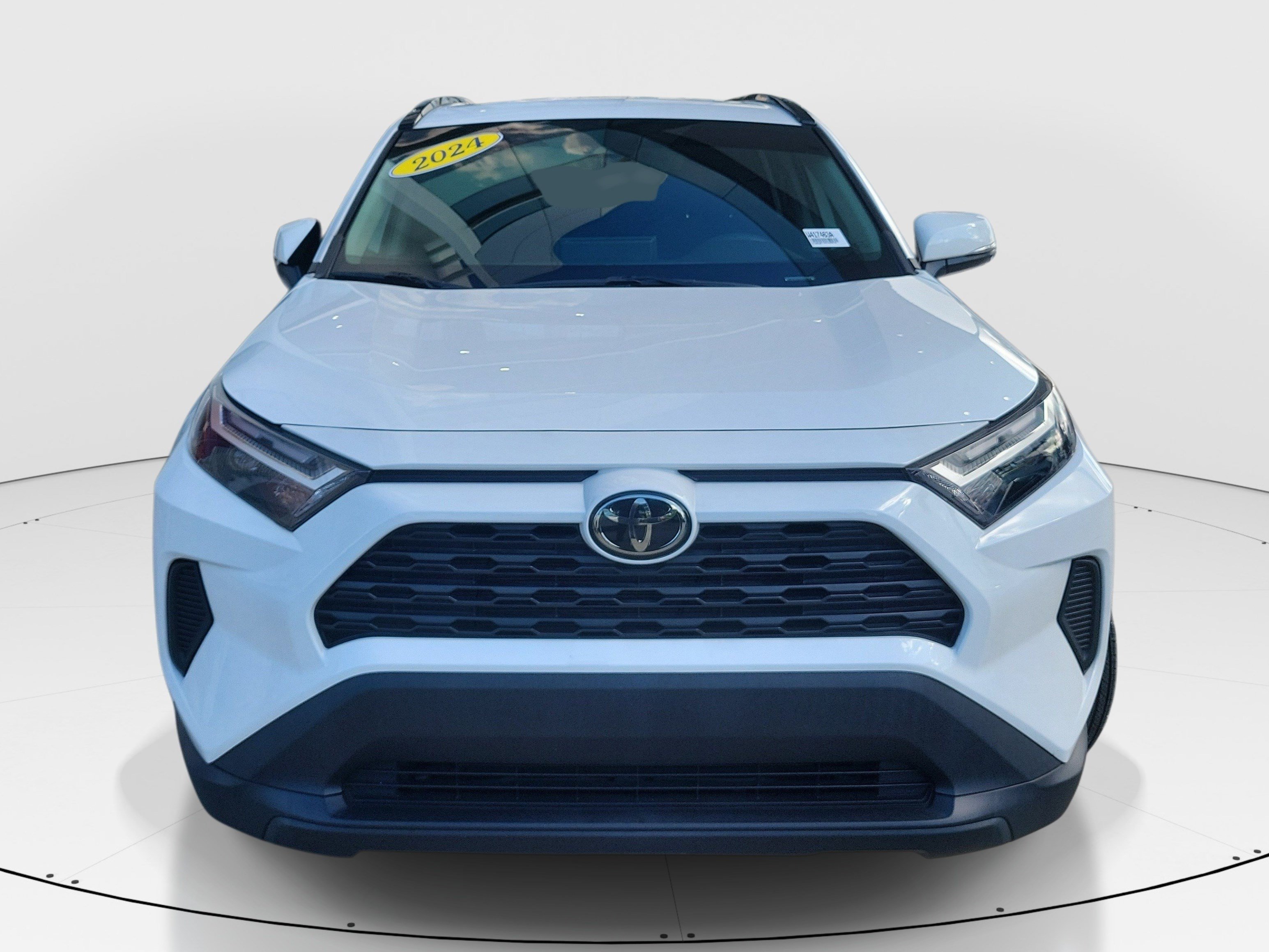 Used 2024 Ice Toyota XLE image 2