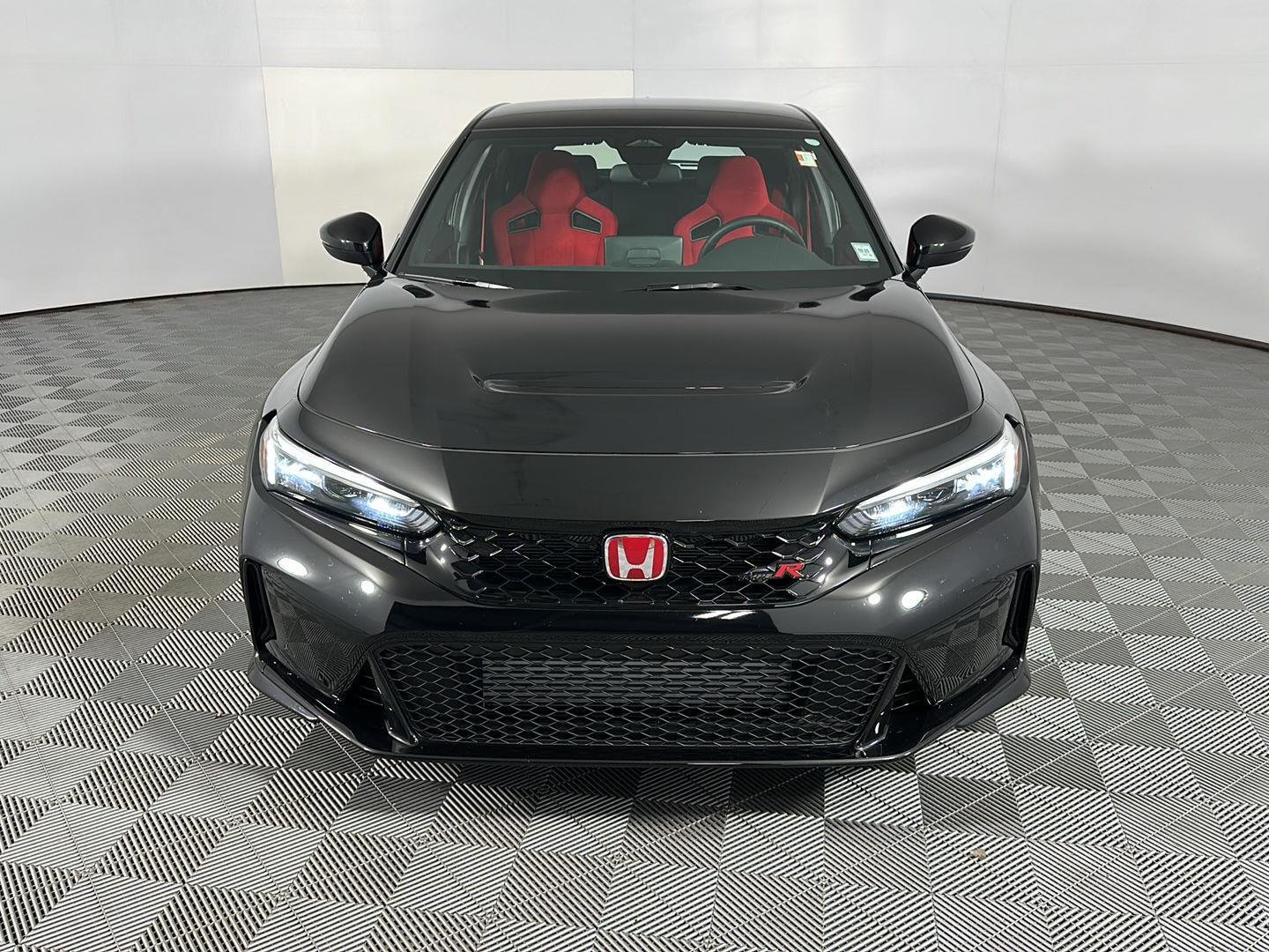 Used 2025 Crystal Black Pearl Honda Type R image 21