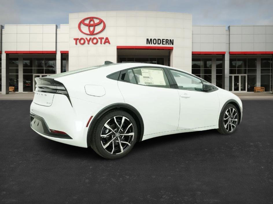 New 2026 Wind Chill Pearl Toyota XSE Premium image 22