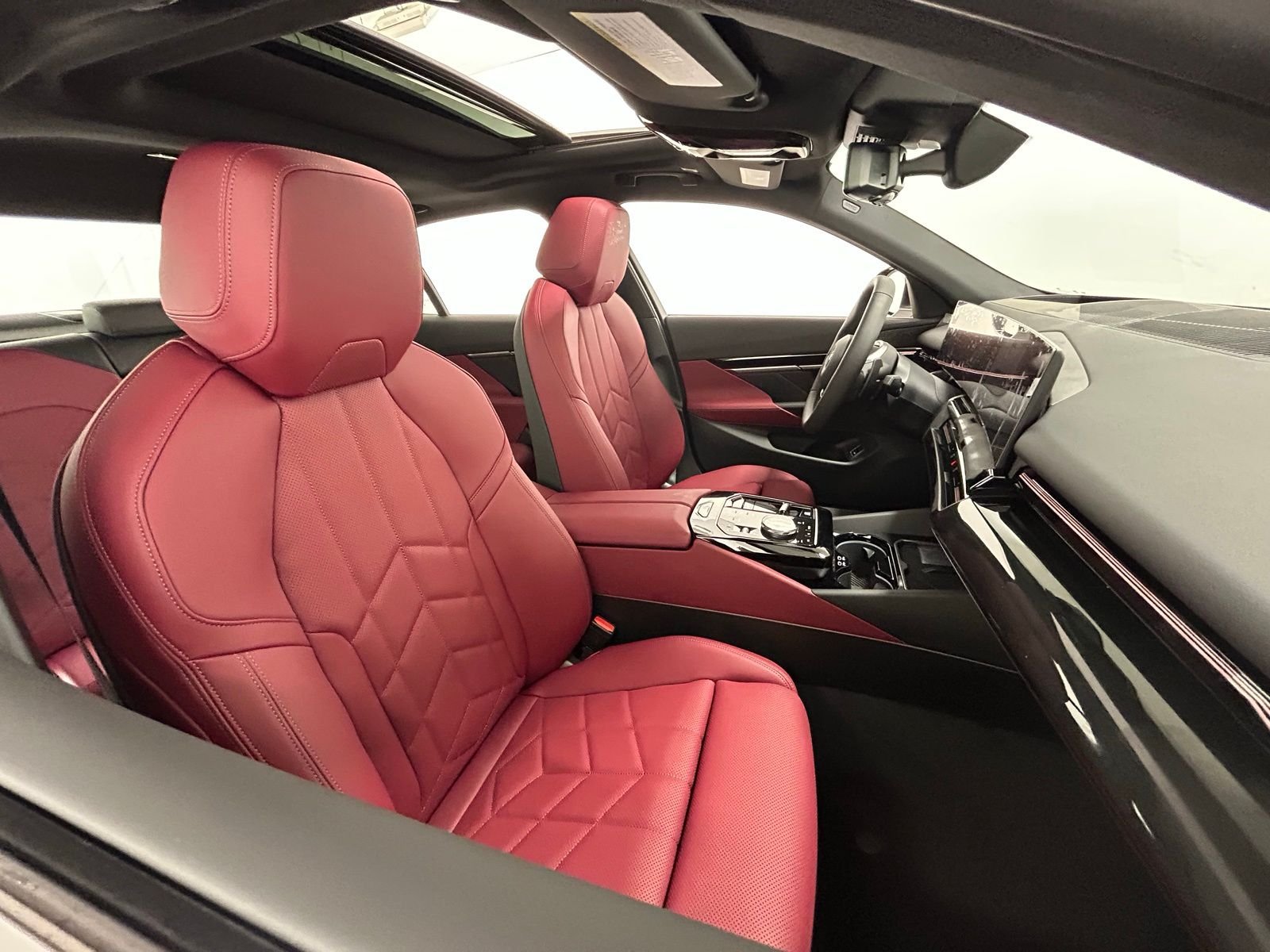 New 2026 Dark Graphite Metallic BMW 530i xDrive image 41
